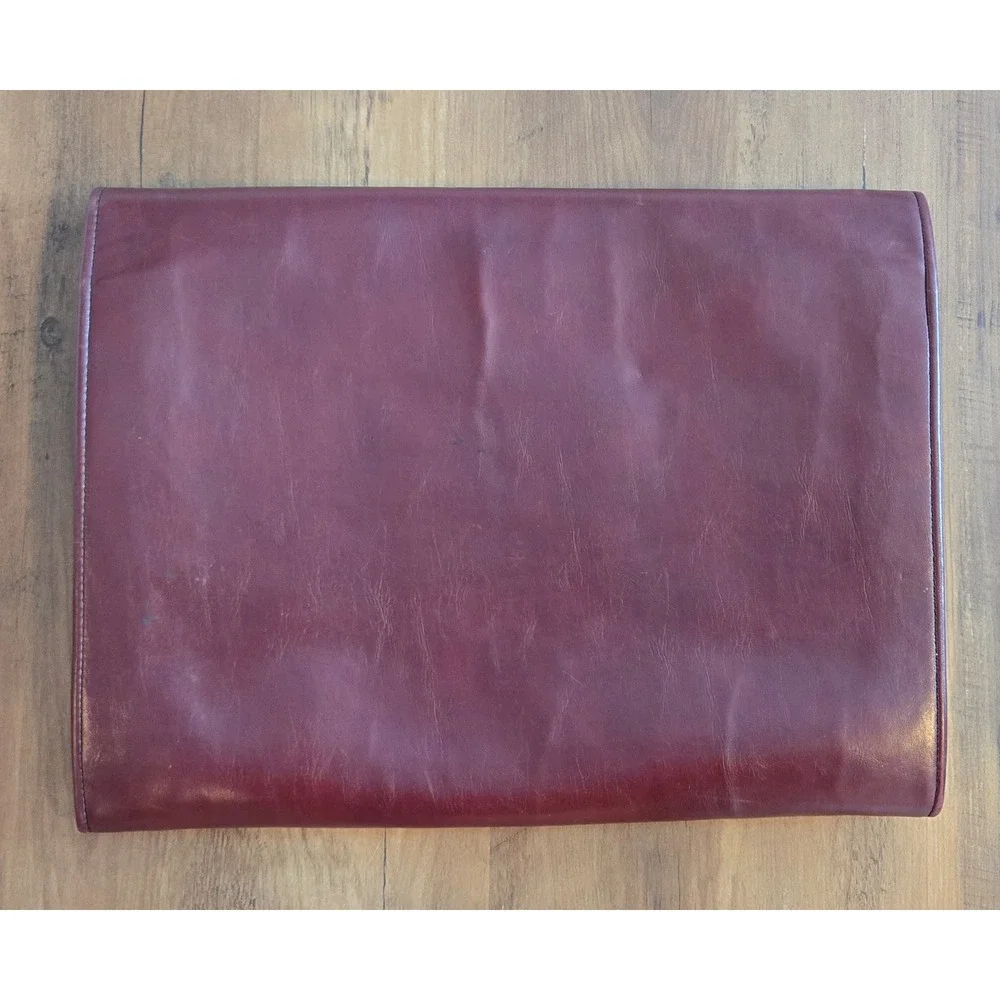Samsill 7243 Vintage Burgundy Faux Leather Accordion Portfolio with Tongue Lock